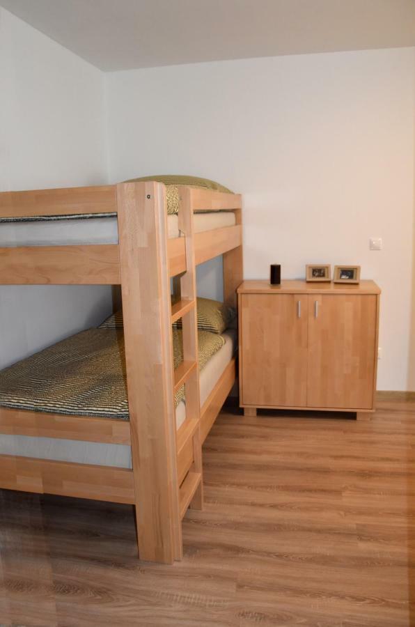 Elemir Apartment Bešeňová Екстериор снимка