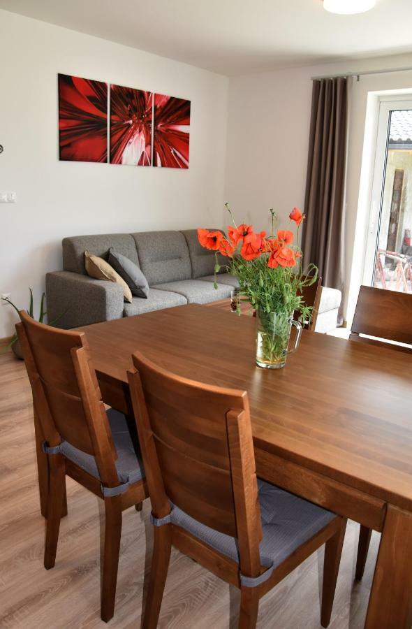 Elemir Apartment Bešeňová Екстериор снимка