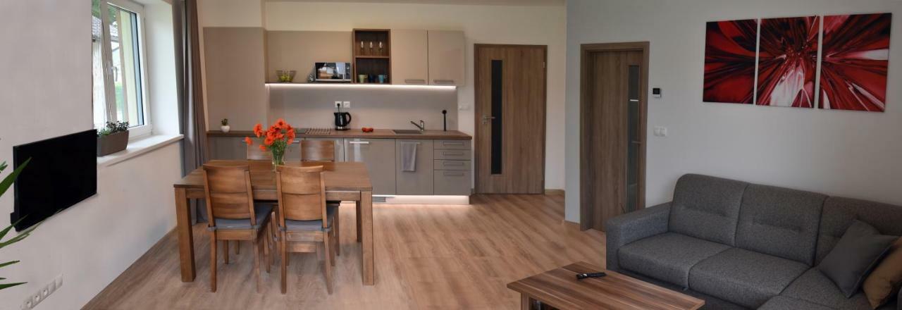Elemir Apartment Bešeňová Екстериор снимка