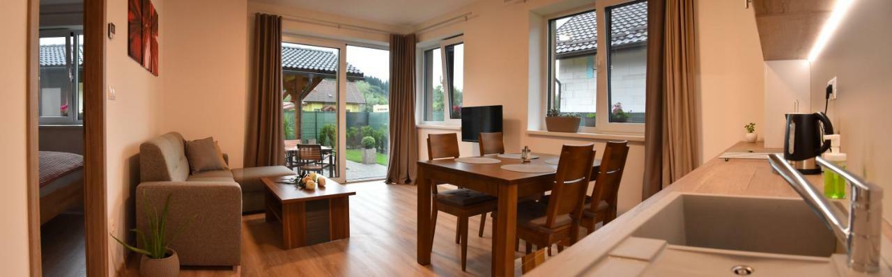 Elemir Apartment Bešeňová Екстериор снимка